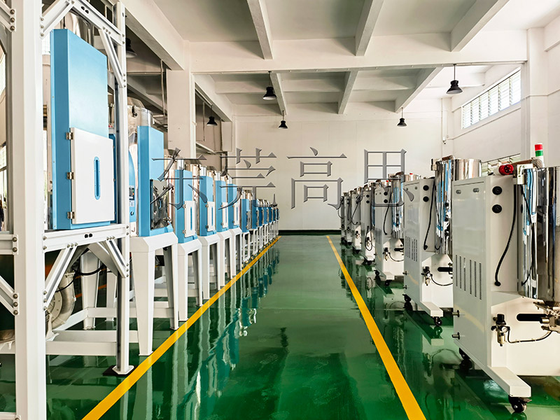 塑料水分多？干燥機顯神威